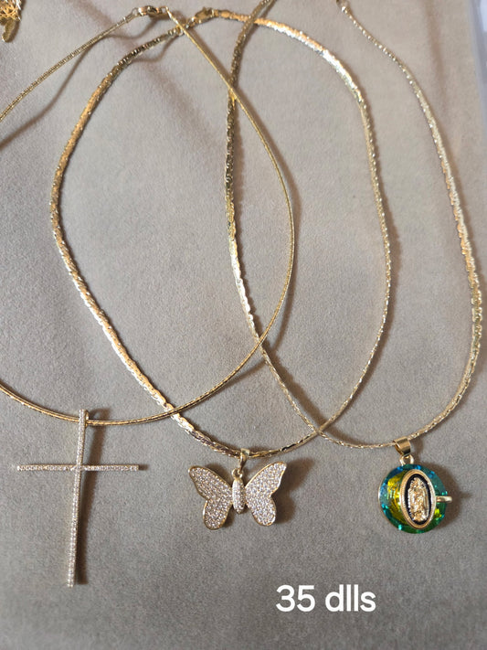 Necklace with assorted pendats